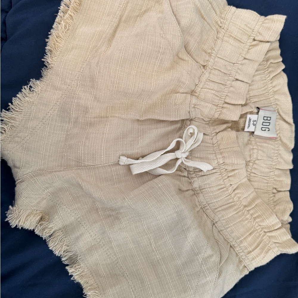 BDG Cream Frayed Hem Shorts